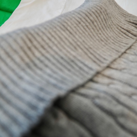 Forever 21 Light Gray Knit Set 2 PC - Picture 5 of 5